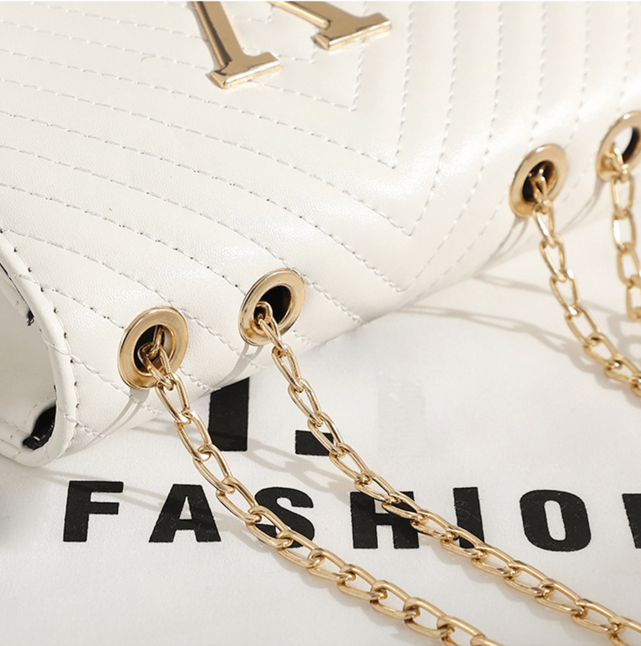 bags : Voulera™ - Leather shoulder bag for ladies in van Pantino