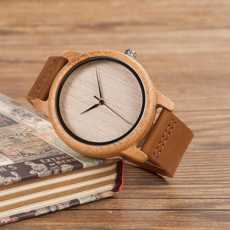 watches : Houten horloge in Eik van Pantino