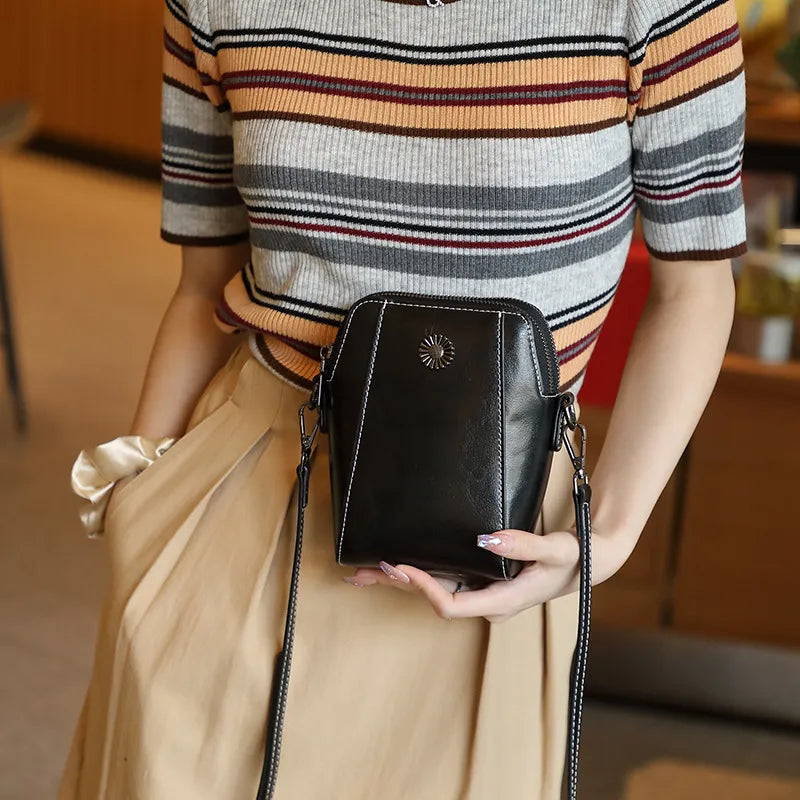 bags : LeatherBag™ - Tas voor mobiele telefoon in van Pantino