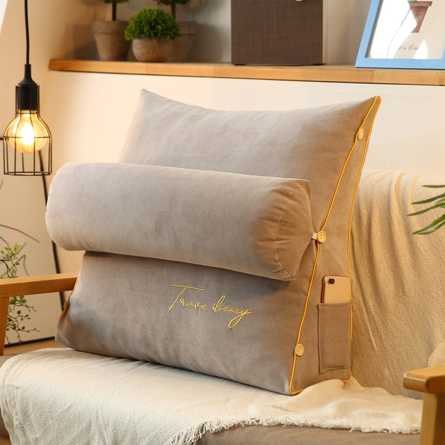 home & garden : SleepingPillow - Driehoek Lees Rugleuning Kussen in Lichtgrijs van Pantino