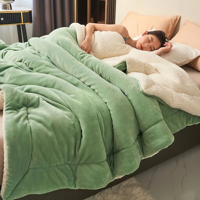 home & garden : SnuggleSoft™ - Omarm de warmte in Lichtgroen van Pantino