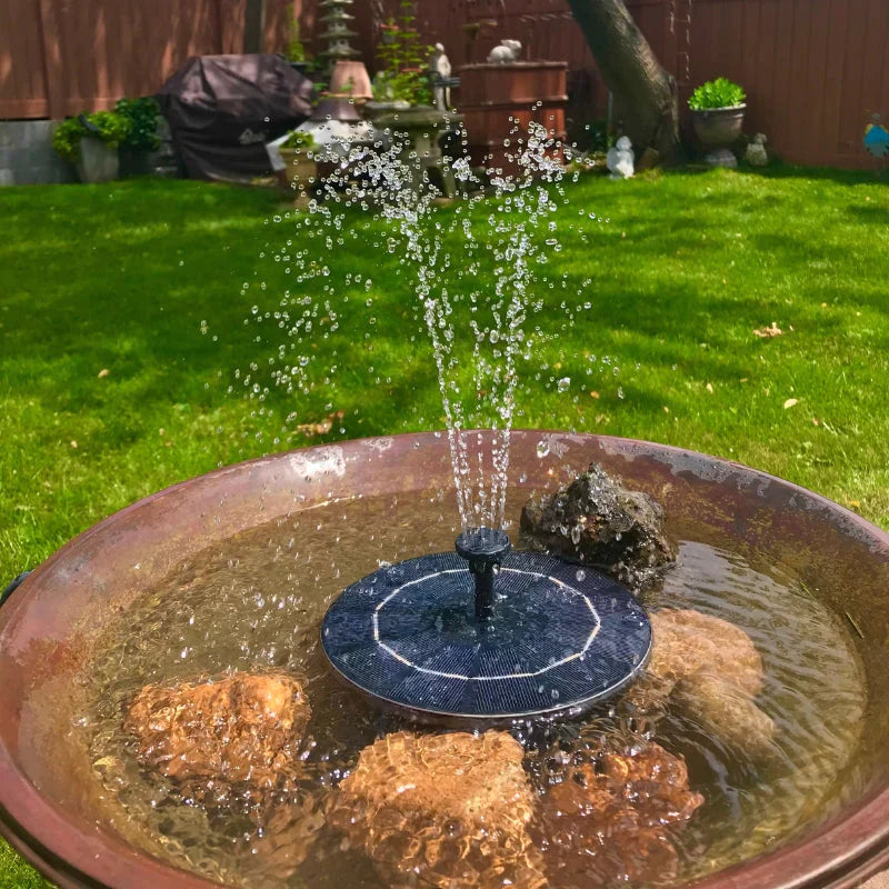home & garden : Solar Fountain™ | Creëer een leuke sfeer in de tuin! in van Pantino