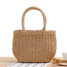 bags : Veala | Handgemaakte geweven tassen van stro - Shore Chic in Khaki van Pantino