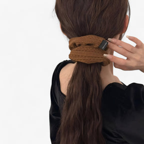 Jiyoo | Gebreide Wollen Scrunchie - - Jiyoo | Gebreide Wollen Scrunchie - €25 - Pantinoshop