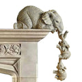 Statua di madre e cucciolo di elefante