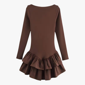 Dress : Celeste | Minijurk met lange mouwen - Trends en stijl in Bruin van Pantino