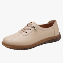 Sneakers : Alena | Dames Ademend Leer Sneakers voor Zomer in Perzik van Pantino