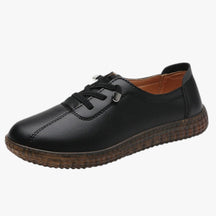 Sneakers : Alena | Dames Ademend Leer Sneakers voor Zomer in Zwart van Pantino