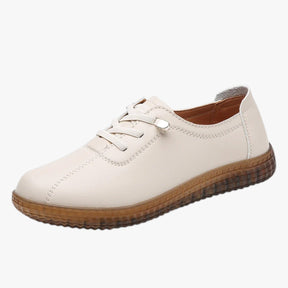 Sneakers : Alena | Dames Ademend Leer Sneakers voor Zomer in Crème van Pantino