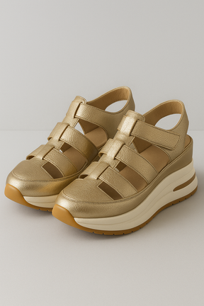 (Pinterest) Dames Sandalen : Kimberly | Dames Comfortabele Antislip Sandalen in Goud van Pantino