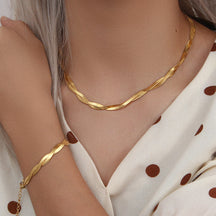 : Olivia Visgraat Set Ketting en Armband in Goude Set van Pantino