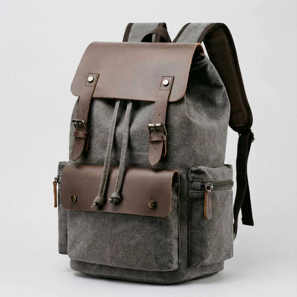 bags : RetroRider laptoprugzak van canvas en leer in Grijs van Pantino