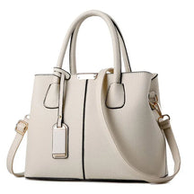 bags : Leren handtas Emily voor dames, zwart, ideaal voor dagelijks gebruik en avondjes uit. in beige van Pantino