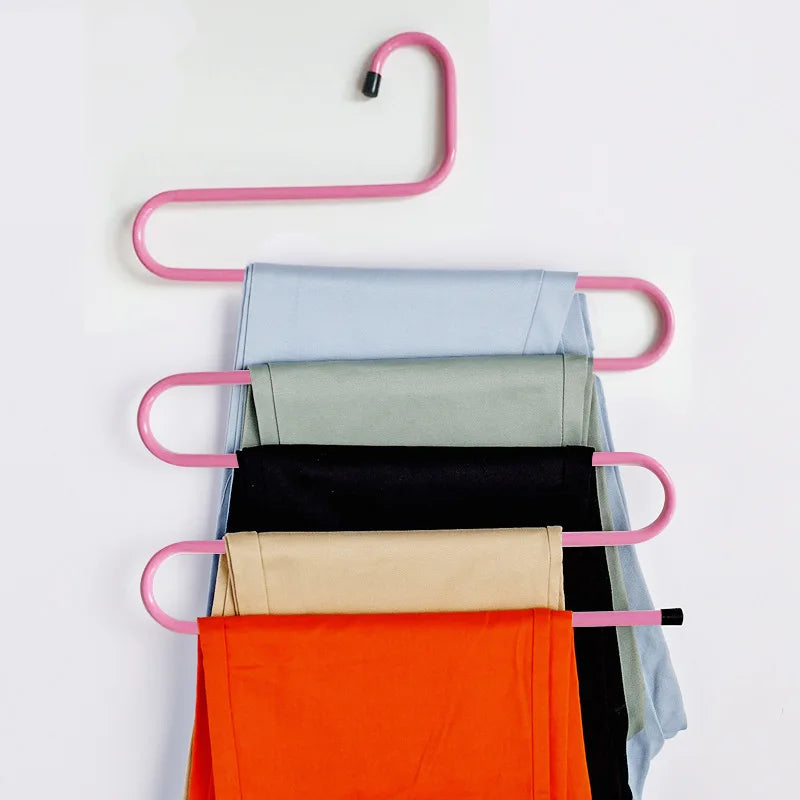 Hanger voor de pantalon | S-vormige steun met 5 lagen - Ruimtebesparend in de kast (1 + 1 GRATIS) - Roze - Hanger voor de pantalon | S-vormige steun met 5 lagen - Ruimtebesparend in de kast (1 + 1 GRATIS) - €25 - Pantino