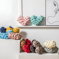 Groft Strikket Hjertepude til et Hyggeligt Hjem - Heartpillow - Hvid