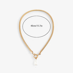 Isabella | Parel Elegantie Hanger - €25 : Isabella | Parel Elegantie Hanger in Goud van Pantinoshop