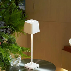 Luxilight | Draadloze tafellamp - €25 : Luxilight | Draadloze tafellamp in van Pantinoshop