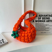 bags : Veala | Cloud Quilt geplooide schoudertas in Oranje 29x20x12cm van Pantino