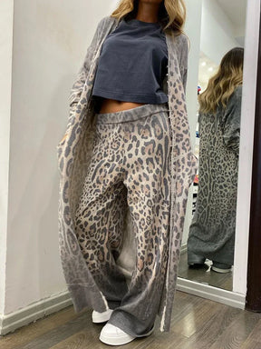 Savanna Set - Print Dames Set voor Stijl en Comfort - Grijs - Savanna Set - Print Dames Set voor Stijl en Comfort - €23 - Pantino