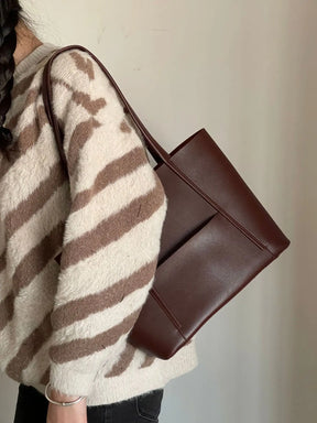: Stella Top-Handle Bag in van Pantino