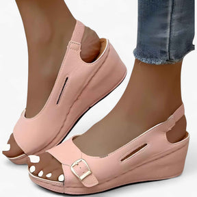 Comfortabele Dames Sandalen van Zwart Leer met Lage Sleehak - Ideaal voor de Zomer