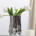 Elegante Vaso Riflettente Argento