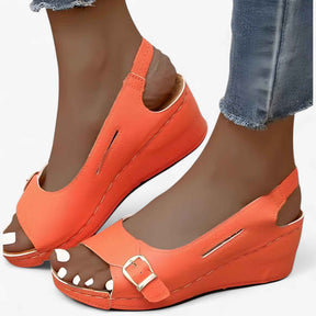 Comfortabele Dames Sandalen van Zwart Leer met Lage Sleehak - Ideaal voor de Zomer