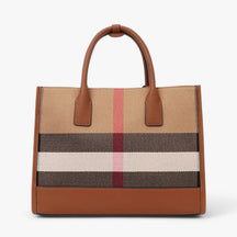 Bags : Gestreepte Canvas Tas - Ruim en Veelzijdig Gold Dames in Karamel van Pantinoshop