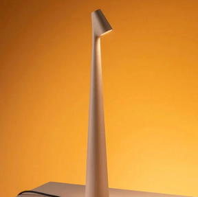 LuminaTouch | Tafellamp met aanraakbediening- €25 : LuminaTouch | Bordlampe med touchkontrol in van Pantinoshop