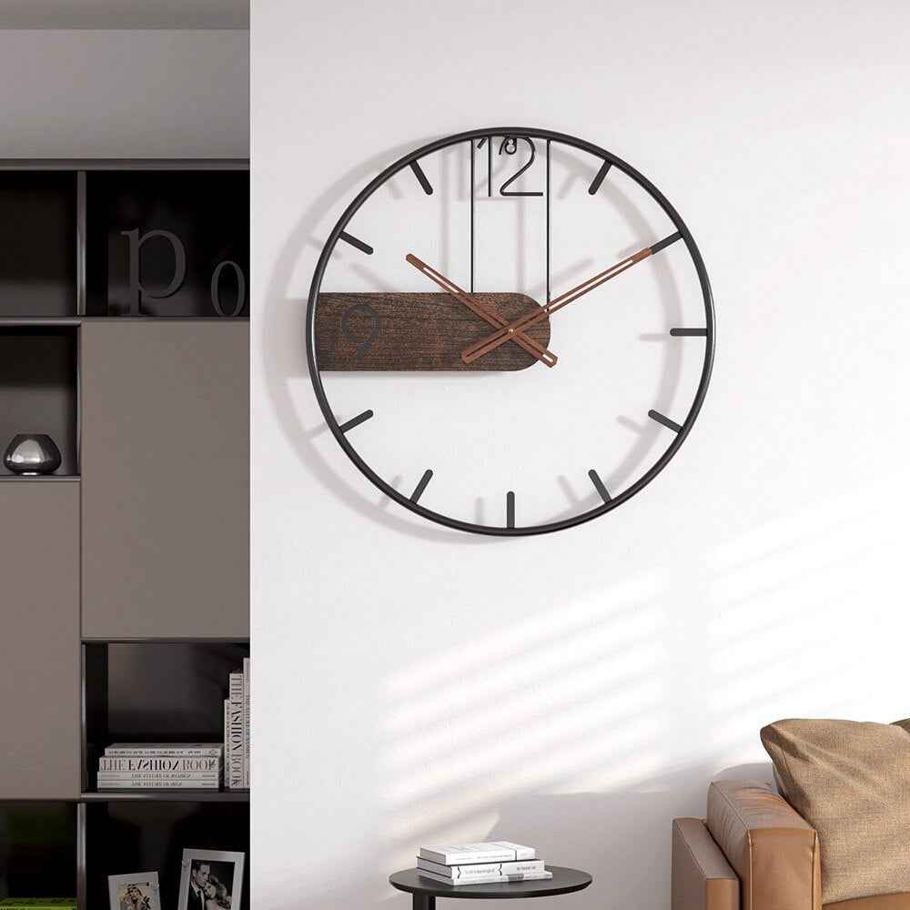 Wandklokken : Staal & walnoot | Elegant vormgegeven klok – Verrijk uw ruimte met een verfijnde mix van materialen in van Pantino