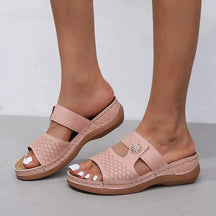 Yara | Elegante Gesp Sandalen - Perfect voor Dames die van een Strakke en Modebewuste Look Houden - Roze - Yara | Elegante Gesp Sandalen - Perfect voor Dames die van een Strakke en Modebewuste Look Houden - € - Pantino