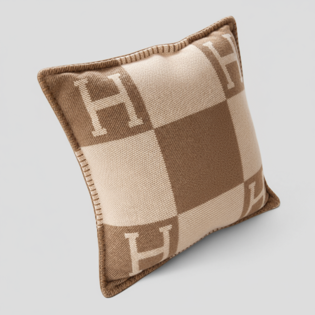 home & garden : Mercer | Designer Cashmere Deken - Luxe Warmte voor Thuis in Taupe van Pantinoshop