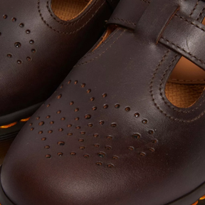 Buty w stylu Mary Jane z wygodną podeszwą i dobrym wsparciem