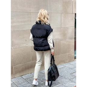 Elegant damejakke med trendy ærmer, efterårskollektion