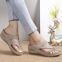 Vera | Stijlvolle Strepen Sandalen - Perfect voor Dames die van Trendy en Elegante Mode Houden - Beige - Vera | Stijlvolle Strepen Sandalen - Perfect voor Dames die van Trendy en Elegante Mode Houden - € - Pantino