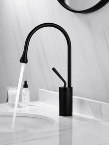 home & garden : Wastafelkraan Druppel Stijl Badkamer Draaibare Waterval Kranen - Goud Geborsteld Kort in zwart kort van Pantino