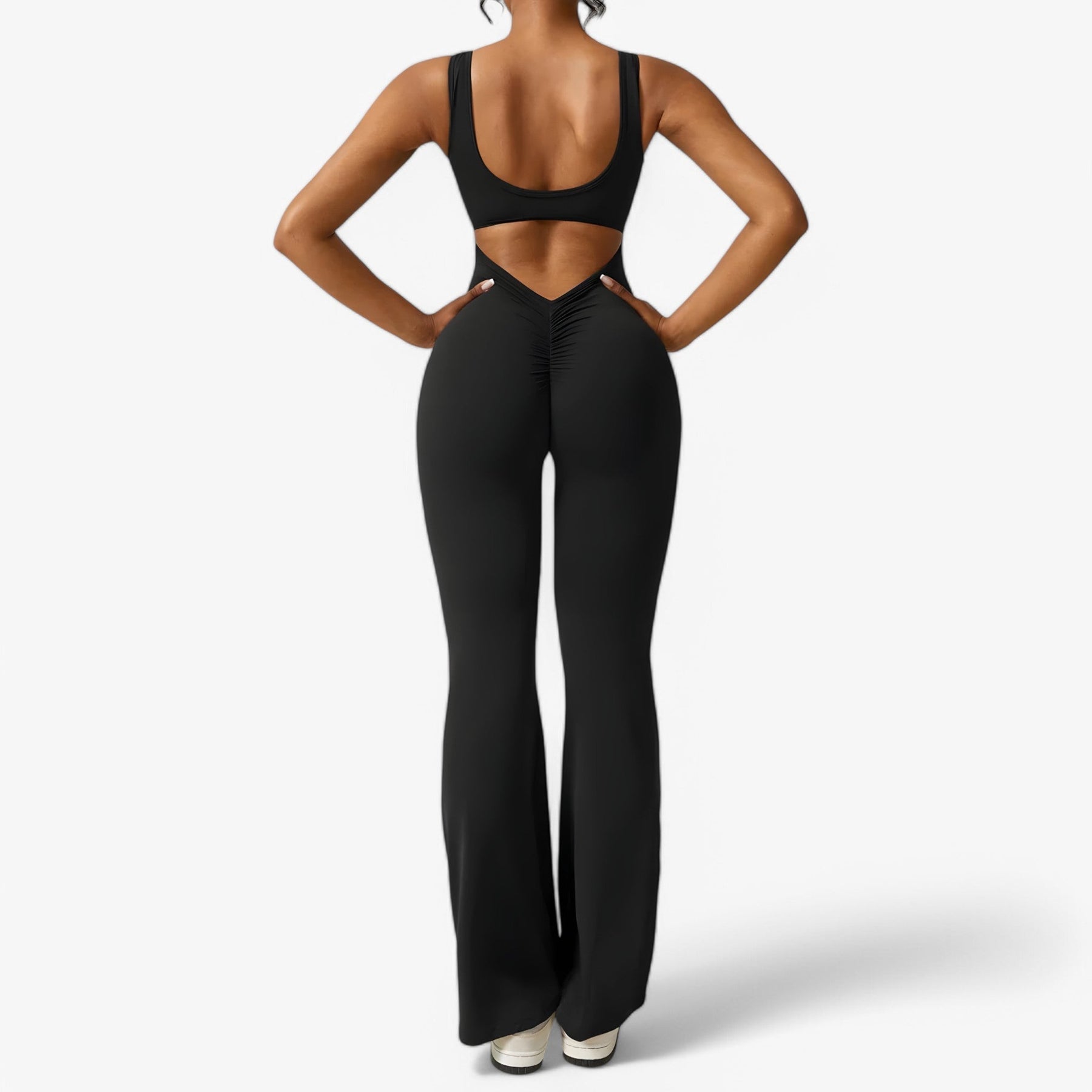 Elegant sort jumpsuit med dyb V-hals til damer