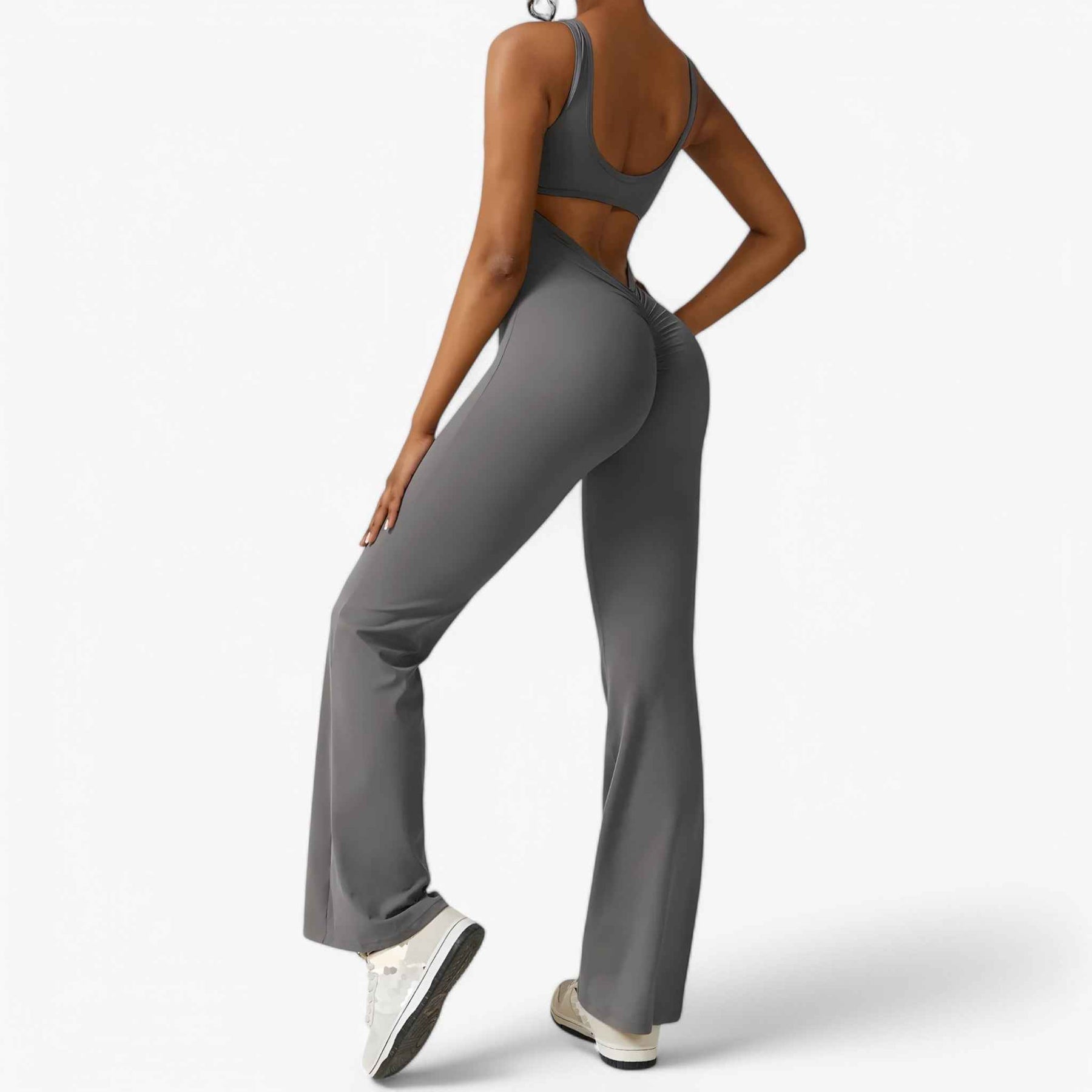 Elegante zwarte jumpsuit met diepe V-hals voor dames