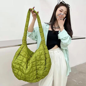 bags : Veala | Trendy Puffy Sling Bag voor Vrouwen in Groen groot van Pantino