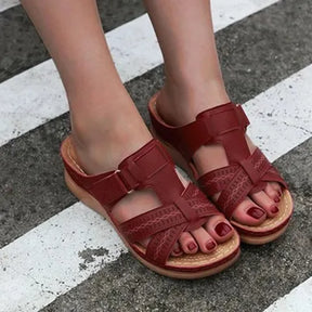 Myrthe | Dames Orthopedische Sandalen - Ideaal voor Dagelijks Comfort en Ergonomische Ondersteuning - Rood - Myrthe | Dames Orthopedische Sandalen - Ideaal voor Dagelijks Comfort en Ergonomische Ondersteuning - € - Pantino