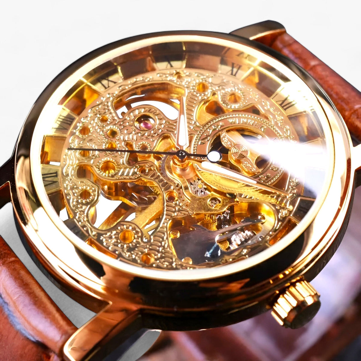 Mechanisch horloge - Verfijnde stijl en precisie- €25 : Mechanisch horloge - Verfijnde stijl en precisie in Goudgeel van Pantinoshop