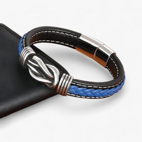 Echt leren armband - Verfijning en robuustheid gecombineerd - €25 : Echt leren armband - Verfijning en robuustheid gecombineerd in van Pantinoshop