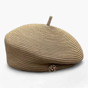 Elegante damesstrohoed met brede rand voor de zomerzon