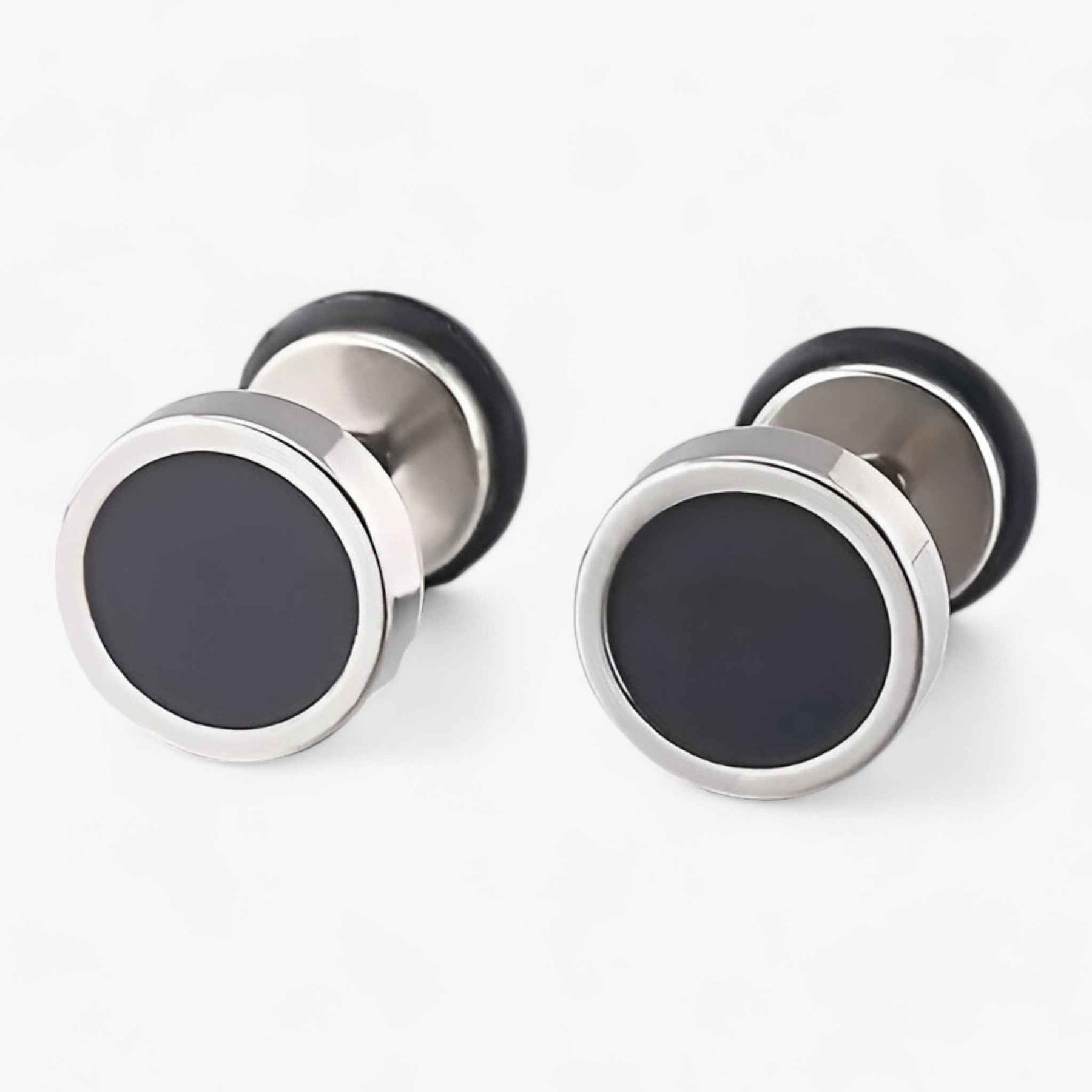 Zwarte vintage herenoorbellen van titanium en roestvrij staal, punk/rock-stijl