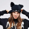 Gorro tejido con diseño de gato