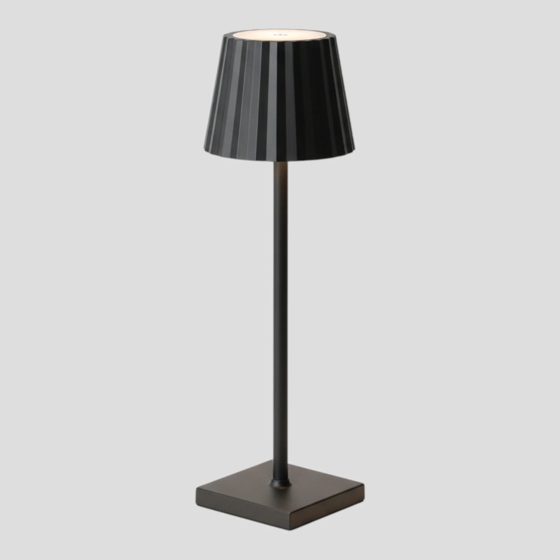 Bezprzewodowa lampa stołowa LED z akumulatorem i dotykowym sterowaniem, aluminium