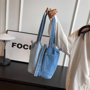Bianca - Casual denim schoudertas met patchwork-design - Lichtblauw - Accessoires - Pantino